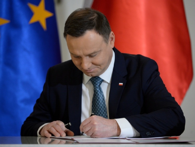Prezydent dokonał zmian w rządzie; są nowi szefowie MON, MSZ, środowiska i zdrowia