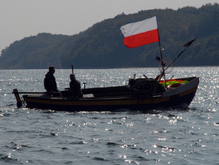 Pomorskie: ok. 50 jednostek protestowało na Zatoce Gdańskiej