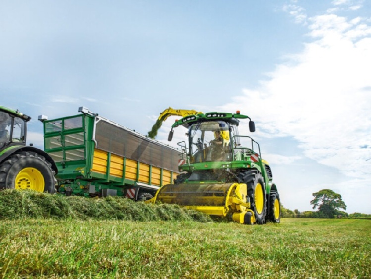 Zbiór traw z nowoczesną technologią – poznaj HarvestLab
