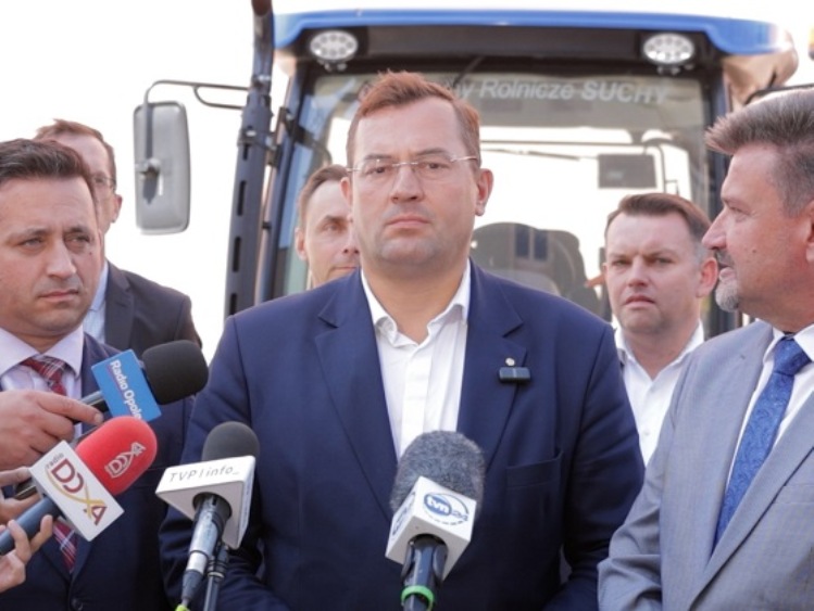 Spór o dzierżawioną państwową ziemię trwa. Kolejny Minister rolnictwa obiecuje podjąć pilną decyzję