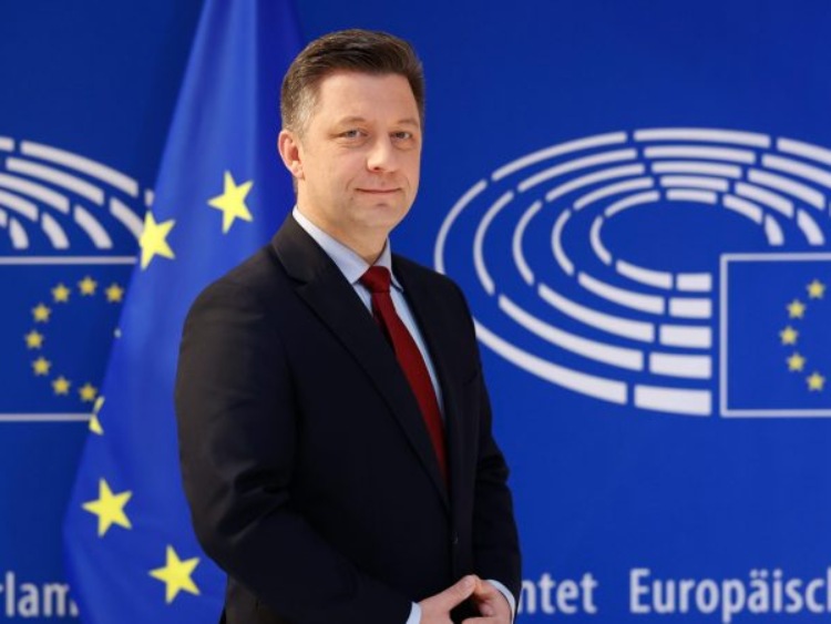"Europejska solidarność okazała się mitem"- Michał Dworczyk