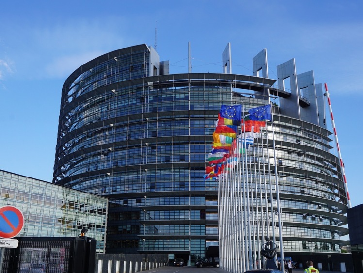 Parlament UE zatwierdza przedłużenie liberalizacji handlu dla Ukrainy