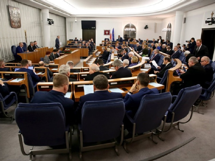 Senat upamiętnił 35. rocznicę rejestracji NSZZ Rolników Indywidualnych "Solidarność"