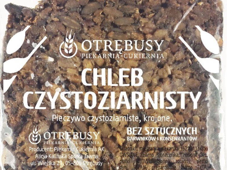 Bochenek czystoziarnisty na świątecznym stole