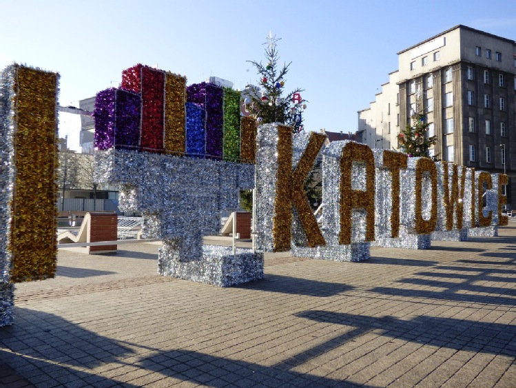 Budujesz się w Katowicach? Zamów kontener na gruz i zorganizuj wywóz gruzu legalnie!