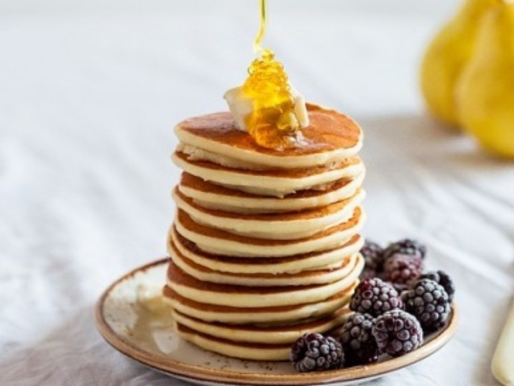 Przepis na pyszne, pachnące placuszki bananowo-jaglane à la pancakes