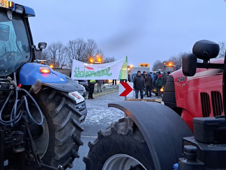 NSZZ RI Solidrność zaostrza protest na granicy z Ukrainąą
