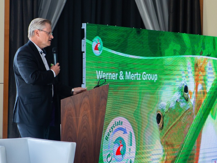 Pełen recycling plastiku jest możliwy! Producent środków czystości, firma Werner & Mertz, okiełznała plastik